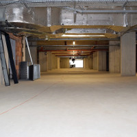 Podzemní stání připravené k pokládce podlahové stěrky